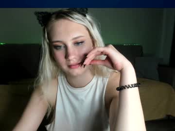 Naked cam girl kateline_ image #2169165