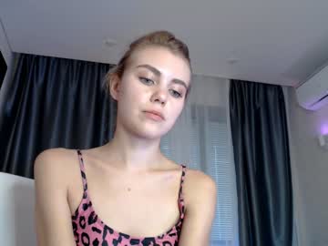 Naked cam girl amourvenenum image #2844922