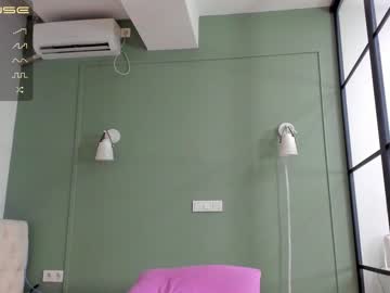 Naked cam girl chan_lia image #2339764