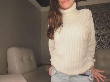 Naked cam girl strawberry_donut image #3329378
