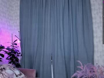 Naked cam girl lika_moon image #3072288