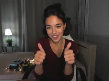 Naked cam girl ella_flare image #2584238