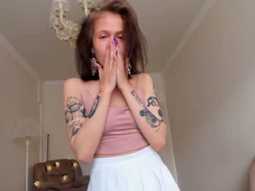 Naked cam girl adriana_hill image #2187200
