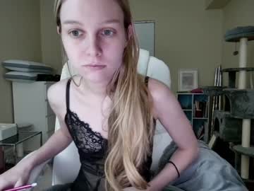 Naked cam girl lily_brooke image #2018939