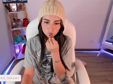 Naked cam girl annie_dreams image #402687