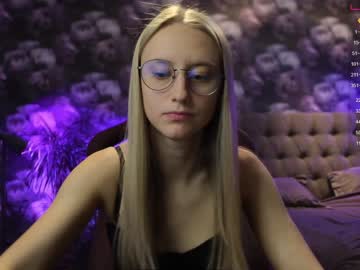 Naked cam girl angeellina image #3786290