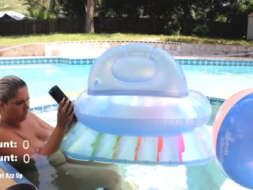 Naked cam girl milavalentinax image #2009444