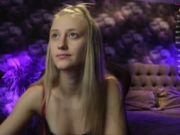 Naked cam girl angeellina image #3716639
