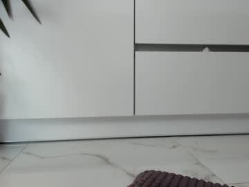 Naked cam girl meryfoxxx image #2524782