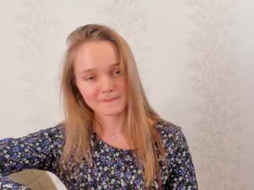 Naked cam girl saramillea image #3716410