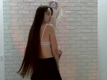 Naked cam girl monicabelluccii image #4051845