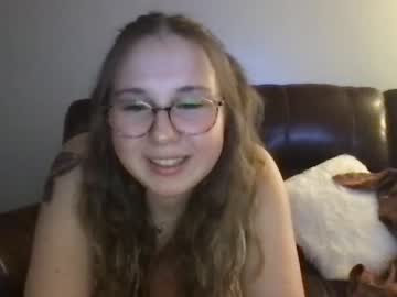 Naked cam girl belle_blossom image #2915815