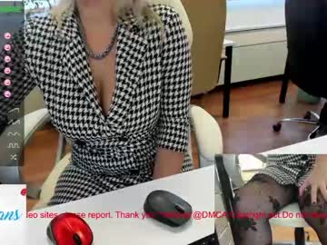 Naked cam couple milf_viktoria image #829721