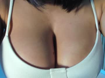 Naked cam girl letiziafulkers1 image #2596329