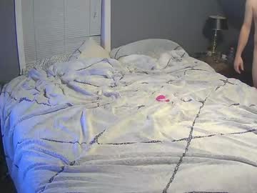 Naked cam couple hornymilf915 image #459875
