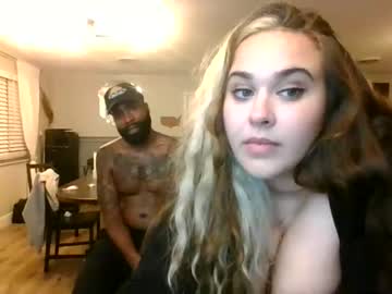 Naked cam couple houseparty386 image #402597