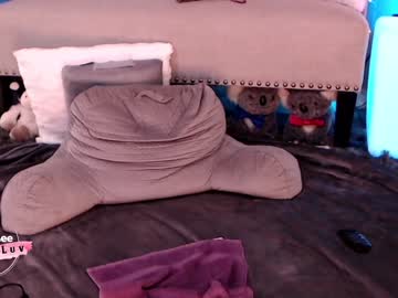 Naked cam girl aubrilee image #2399456