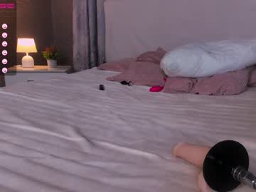 Naked cam girl esmeross_ image #2117159