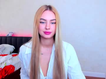 Naked cam girl 8a8y_nura image #3654354