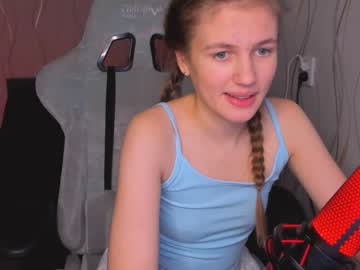 Naked cam girl kylie_mine image #3008992