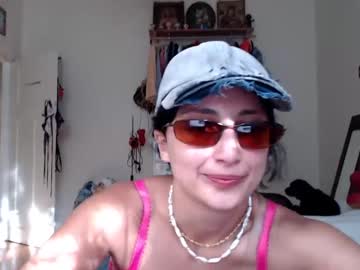 Naked cam girl tomboyskank image #3482800