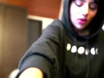 Naked cam girl nina_mon image #2493587