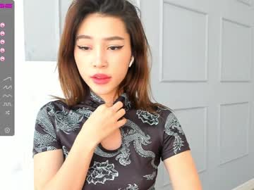 Naked cam girl hee_jin image #195439