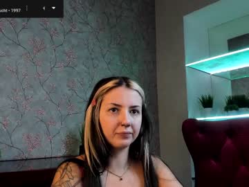 Naked cam girl elliy_coy image #3385020