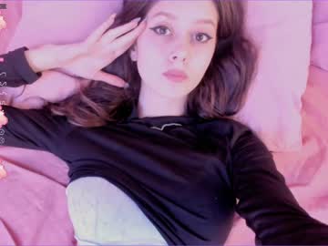 Naked cam girl alliesmiths image #2244053