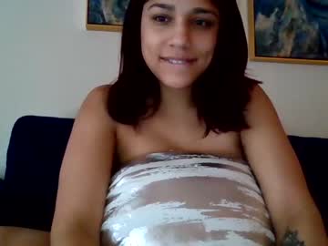 Naked cam girl priscilla1490 image #3498412