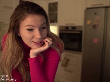 Naked cam girl lecsy image #3027371