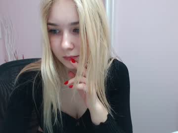 Naked cam girl lila_page image #1145315