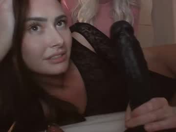Naked cam couple charlotteandchloe18 image #3403199