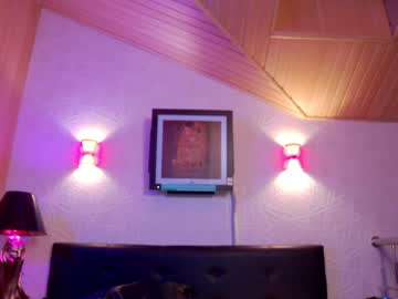 Naked cam girl immature_babyy image #937630