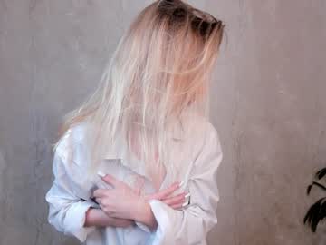 cuttie_spooky naked cam
