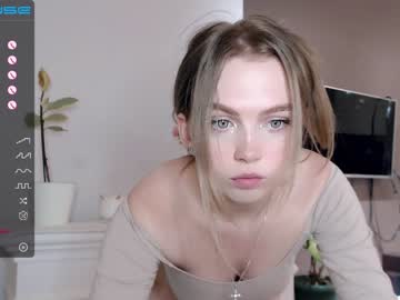 Naked cam girl small_blondee image #2833792