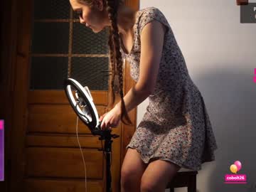 Naked cam girl meetstrangers image #1155463