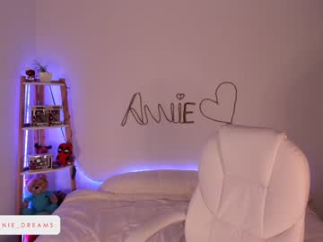 Naked cam girl annie_dreams image #423613