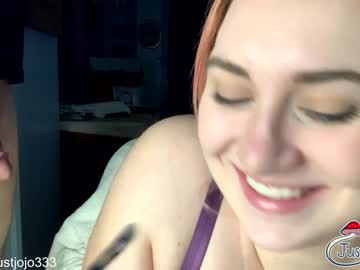 Naked cam couple justjojo333 image #1416231