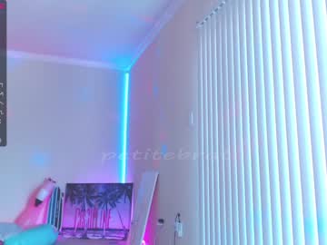 Naked cam girl petitebrat image #1951288