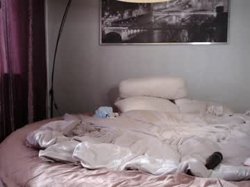 Naked cam girl _mito_69 image #2055205
