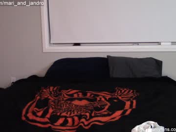 Naked cam girl mari_and_jandro image #505408
