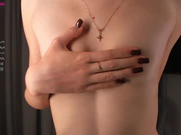 scarlettpaiges naked cam