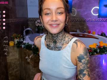 Naked cam girl nickyneck image #2100946