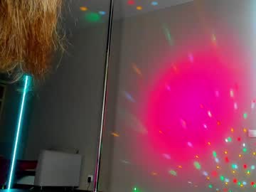 Naked cam girl _meganmeow_ image #3045421