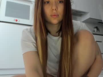 Naked cam girl meryfoxxx image #2257816