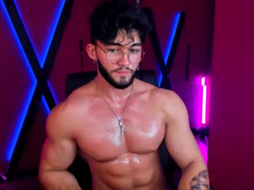 merlin_muscular naked cam
