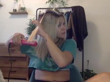Naked cam girl bottleservicegirl image #2061290