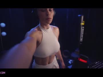 Naked cam girl lucieoude_ image #2104349