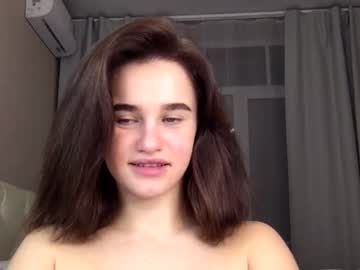 Naked cam girl ella_hey image #3173480
